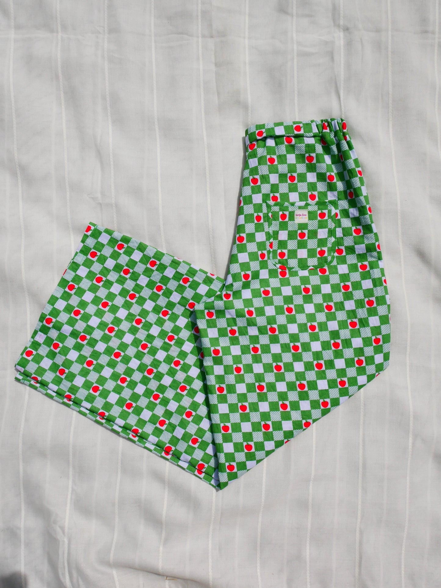 'Apple of My Eye' Grown Pants