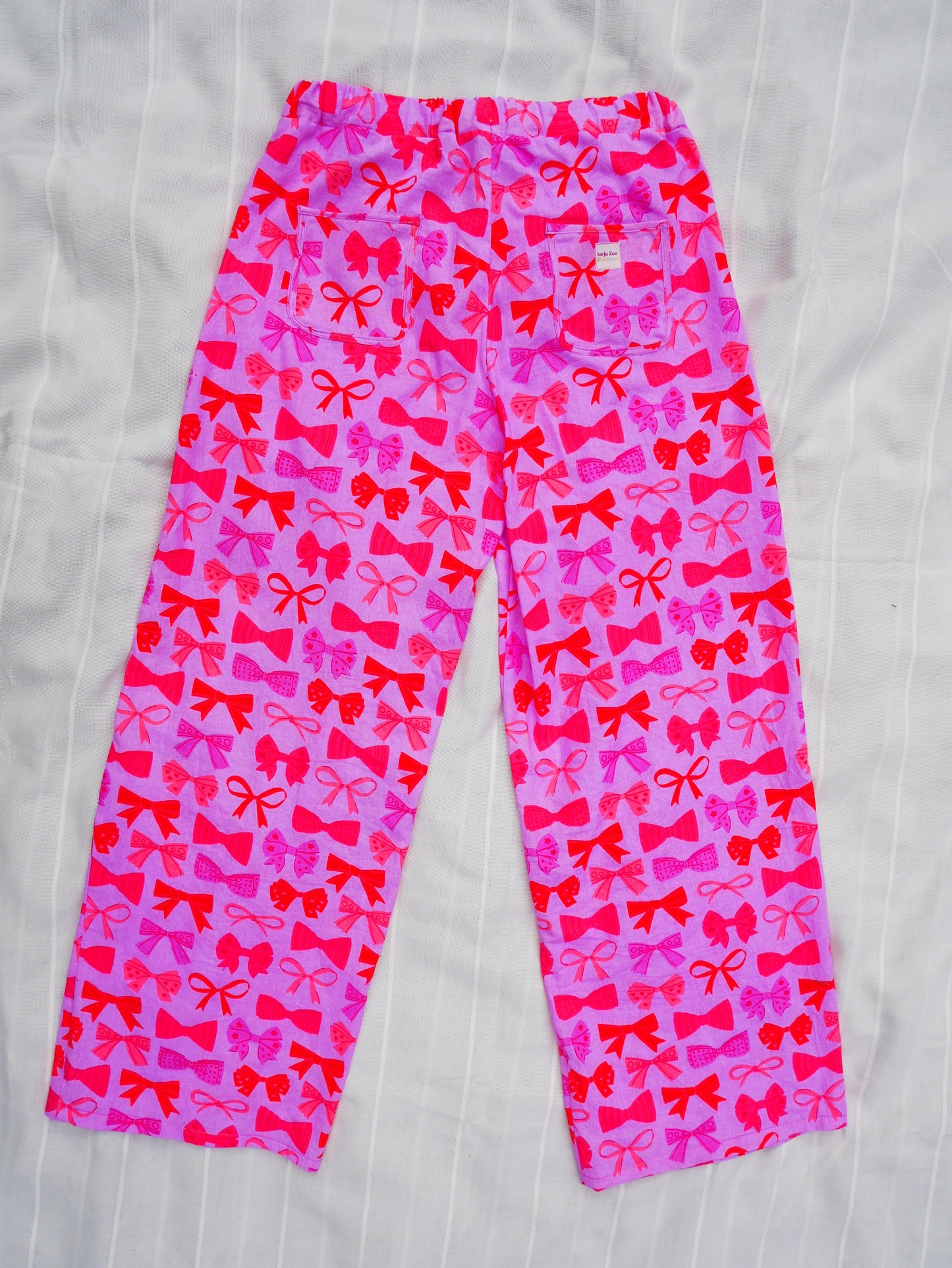 'The Perfect Gift' Grown Pants